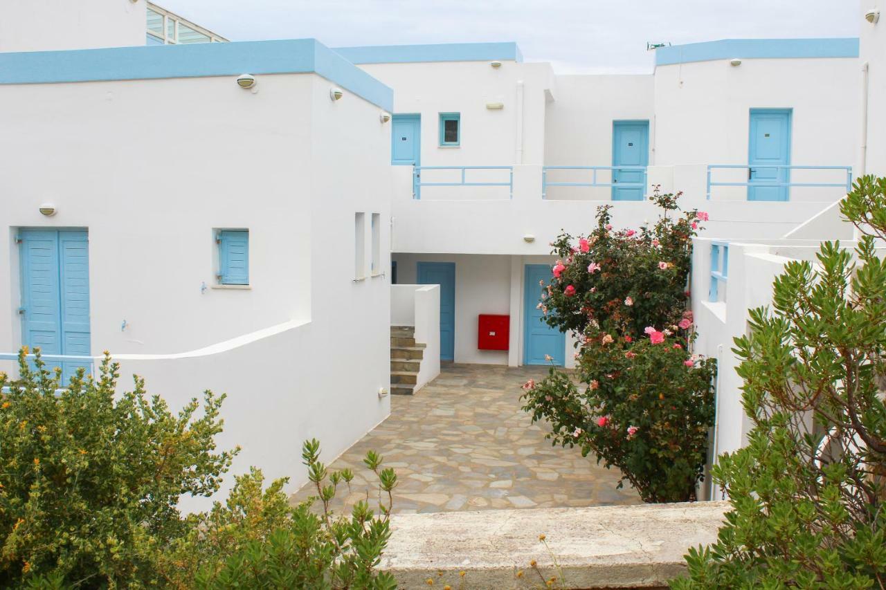 Horizon Blue Hotell Kini Eksteriør bilde