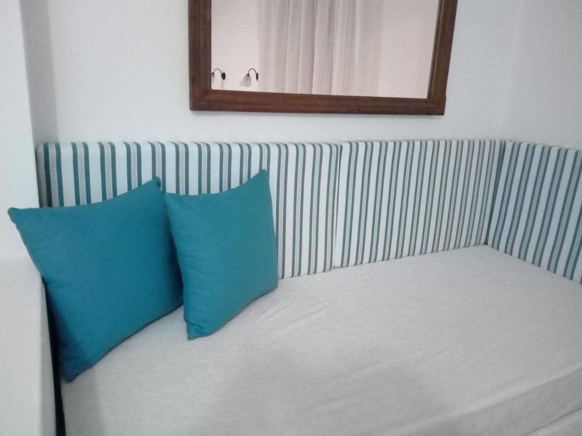 Horizon Blue Hotell Kini Eksteriør bilde