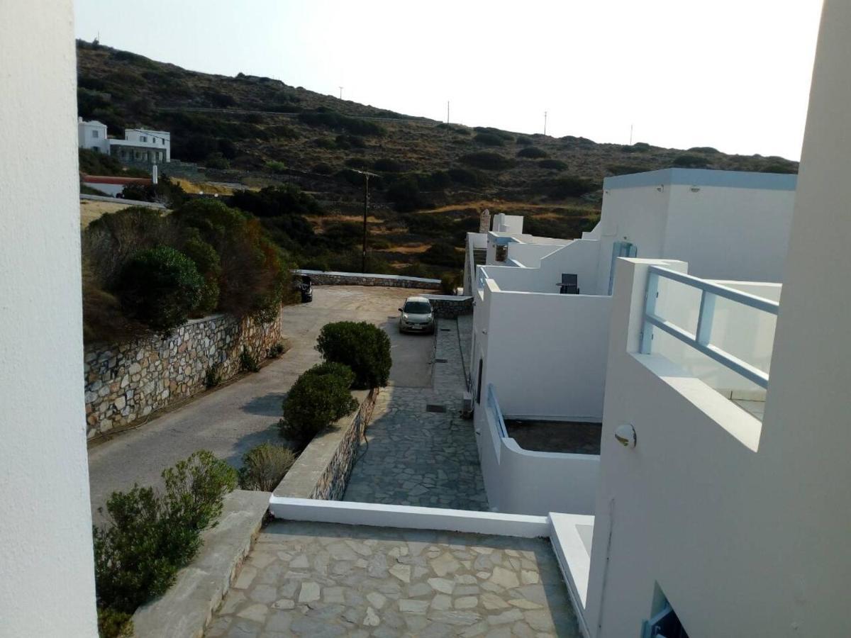 Horizon Blue Hotell Kini Eksteriør bilde