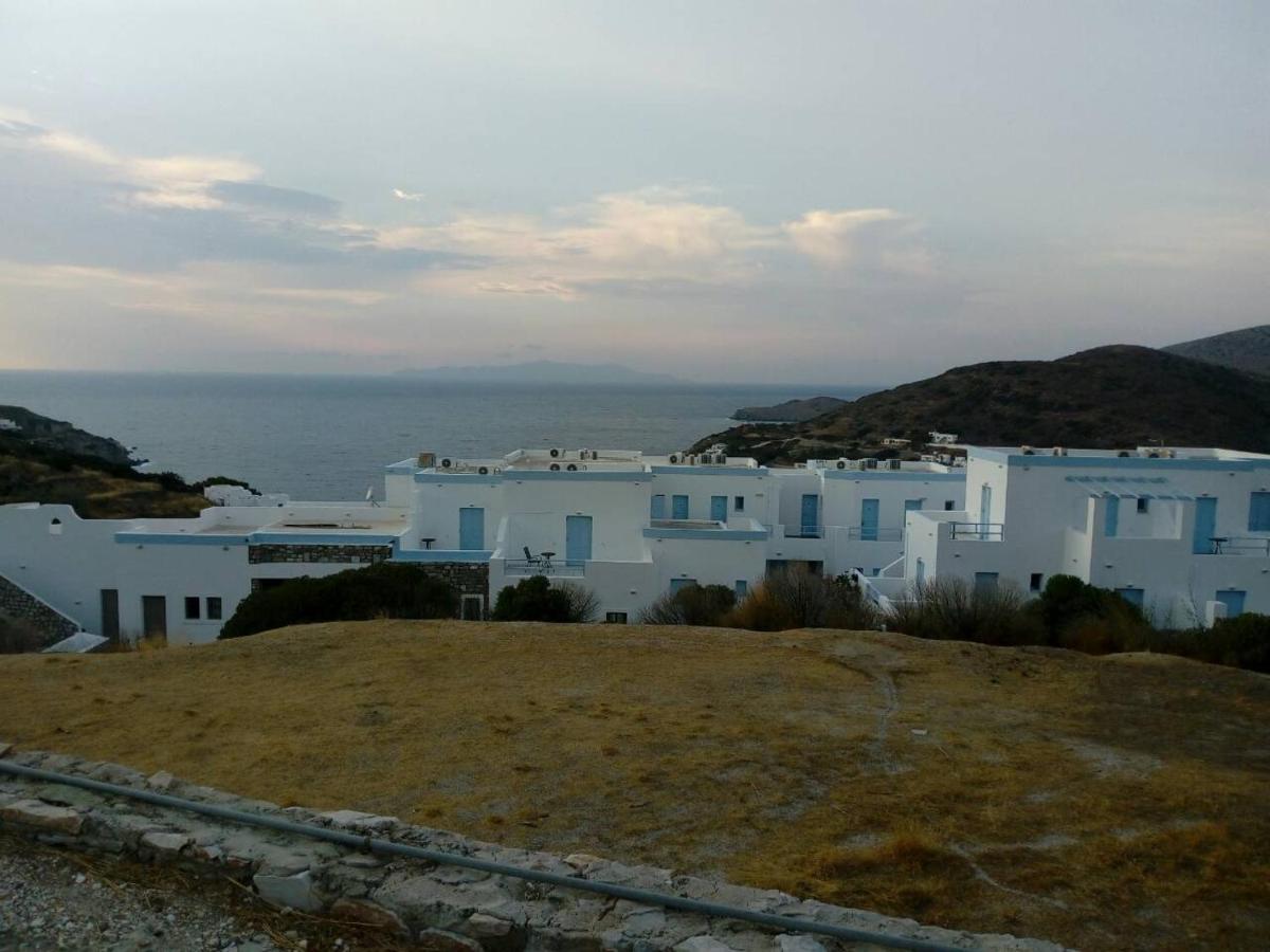 Horizon Blue Hotell Kini Eksteriør bilde